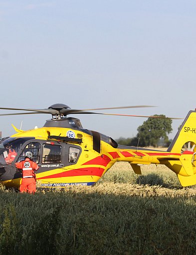 Kobieta w 9. miesiącu ciąży potrzebowała pilnej pomocy! Wezwano LPR-82027