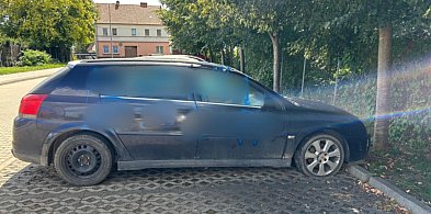 17-latek miał problem do właściciela. To co zrobił z jego autem, może szokować-82078