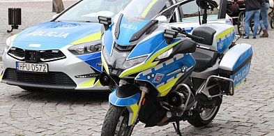 Brawura ma swoją cenę. Dwóch mężczyzn przekonało się o tym bardzo dotkliwie-82318
