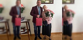 Najstarsza z siódemki, serce rodziny. Pani Teresa...