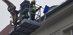 Ryzyko było duże. Na deptak wjechał dźwig...