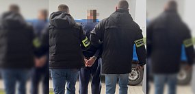 Nie  tylko czarna folia, ale też czarny scenariusz...