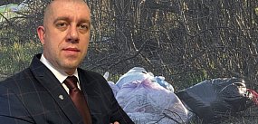 Sołtys nie gryzł się w język. Po śmieciach przy ...