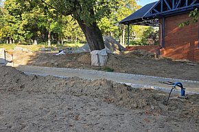Nowe parkingi i modernizacja parku miejskiego w Gostyniu-13446