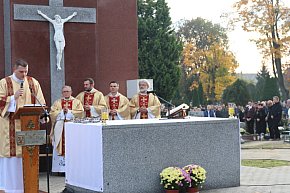 Dzień Wszystkich Świętych 2025 w Gostyniu-13568