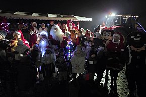 Mikołajkowy korowód przejechał przez Brzezie-13654