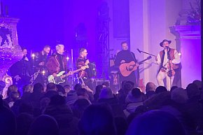 Kolędowanie z zespołem Enej na Świętej Górze-13761