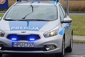 Leżał zakrwawiony na chodniku. Finał tej historii zaskoczył chyba wszystkich-82415