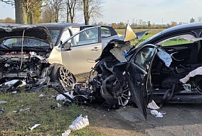 Poważny wypadek na trasie Wziąchów-Pogorzela. Cztery osoby w szpitalu...-84149