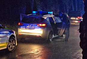 Koniec obławy! Dwie osoby postrzelone, pięć zatrzymanych, w tym właściciel firmy..-84206