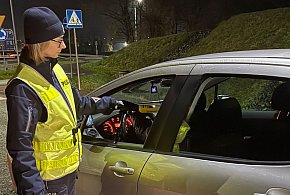 Zaczęli przed świtem. Zatrzymali ponad 1,5 tys. osób. Rekordzistką okazała się...-84509