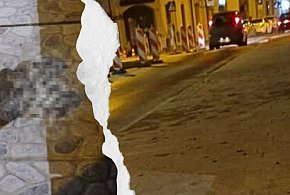 Żenujący ślad wstydu! W centrum miasta, ktoś chyba zgubił resztki przyzwoitości-84671