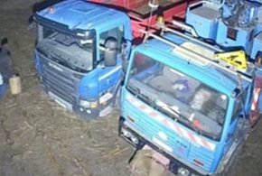 Działał pod osłoną nocy, ale jednego nie przewidział. Wszystko nagrała kamera-85956