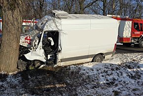 Poważny wypadek w Szelejewie Drugim! Kierowca był zakleszczony w aucie...-86515