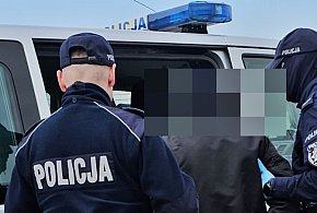 Brutalny atak na 40-latkę. Poszło o wpisy w internecie. Uderzał jej głową...