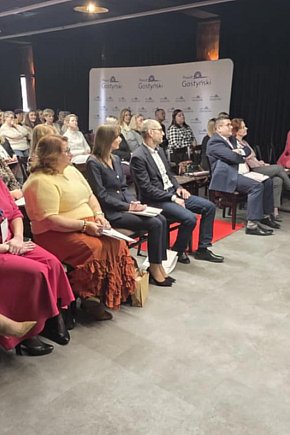 Konferencja o kobietach i dla kobiet w Gostyniu-13603