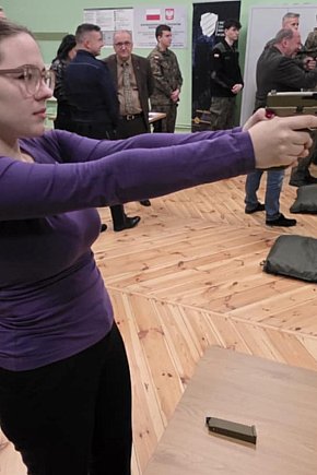 Otwarto wirtualną strzelnicę w Gostyniu-13716