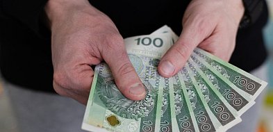 Potężna kara dla Play. Sieć ma zwrócić klientom pieniądze...-85587