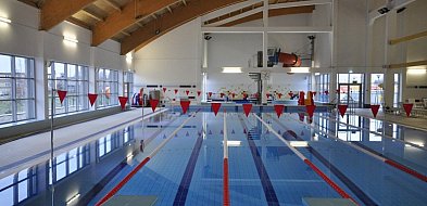 Chemiczny incydent na krytej pływalni! Ewakuacja i pięć osób w szpitalu