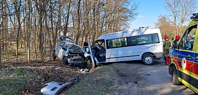 Poważny wypadek w sąsiednim powiecie. Pięć osób zostało rannych