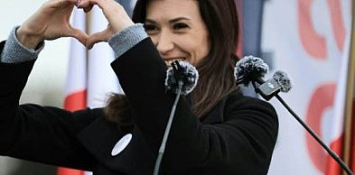 Wyrazista i bezkompromisowa. Ewa Zajączkowska-Hernik zaprasza na spotkanie...