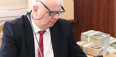 Szczegół wart 200 tys! Radny składa wniosek... Uważa, że parafia nie da rady