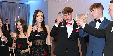 I co z tego, że piątek 13-go? Ten wieczór, bez wątpienia należał tylko do nich...