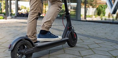 Koniec jazdy po drogach! Hulajnoga, to nie zabawka. Dziś wchodzą...