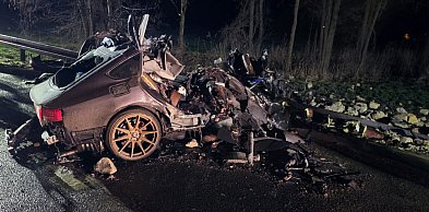 Tragiczny wypadek pod Bojanowem. Nie żyje 19-letni kierowca