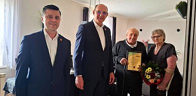 Stanęli na wysokości zadania. Wymowny gest, w stronę tych, którzy nie dotarli...