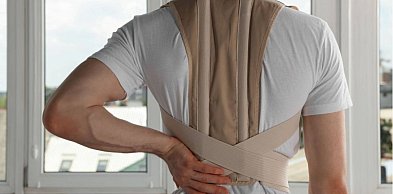 Gorset ortopedyczny – czego nigdy nie robić podczas jego noszenia