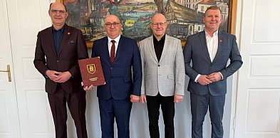 Umowa podpisana! Wokół stawów w Dzięczynie powstanie zupełnie nowa ścieżka...