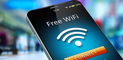 Bezpieczne zakupy w sieci — na co uważać, korzystając z publicznych sieci Wi-Fi w