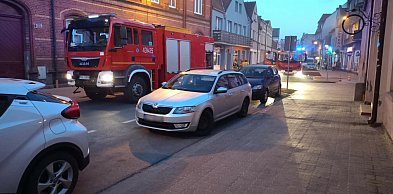 Dym nad kamienicą postawił służby na równe nogi. Finał był inny, niż się...