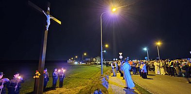 Wierni przeszli ulicami Gostynia. Na końcu wydarzyło się coś szczególnego