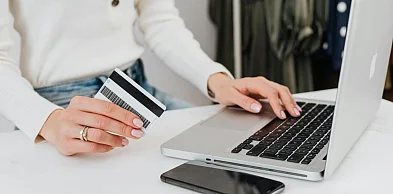 Elegancka odzież damska w sklepie internetowym– wybierz styl dopasowany do Ciebie