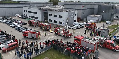 Pożar w biurowcu firmy i pracownicy bez wyjścia. To był test dla strażaków