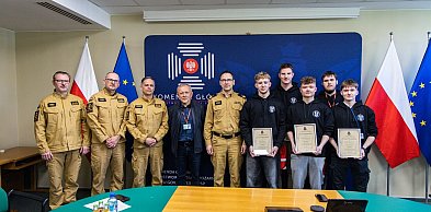 Technologia dla bezpieczeństwa. Sukces uczniów i spotkanie w PSP