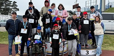 Medale i uśmiechy. Udany start uczniów w olimpiadzie w Lesznie.