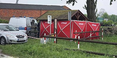 Tragedia w Bodzewie. Nie żyje człowiek. Policja potwierdza. Miał ranę postrzałową