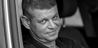 Miał 41 lat. Zmarł nagle w Anglii. Przyjaciele chcieliby godnie pochować Szymona