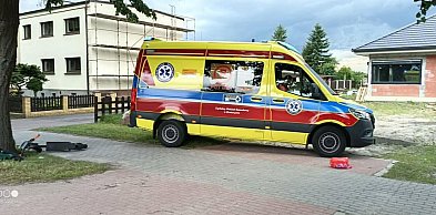 Stracił równowagę na hulajnodze. Uderzył w drzewo. Badanie trzeźwości wiele...