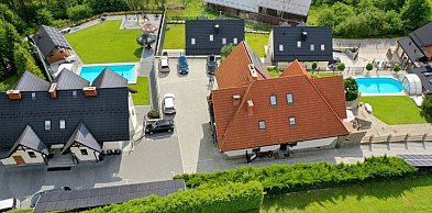 Domek czy apartament z jacuzzi w górach? Na co naprawdę zwrócić uwagę przy rezerwa