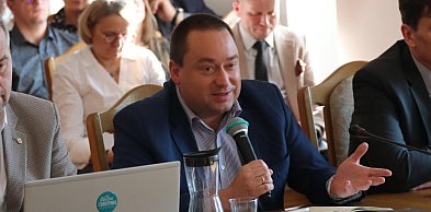Motocykle dla gostyńskiej policji, auta dla strażaków. Gmina dokłada sporą kasę