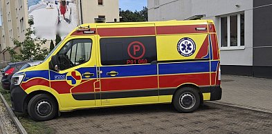 Wszedł do karetki i zaatakował ratownika. Po wytrzeźwieniu usłyszał zarzut