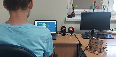 Od projektu do gotowego modelu. Nauka z drukarką 3D