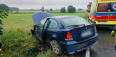 Deszcz, brawura i seria poważnych błędów. Kierowca BMW ma teraz duże kłopoty