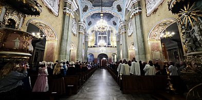 Ten dzień przejdzie do historii parafii. Czekali na to ponad dwa lata. Udało się!-82793