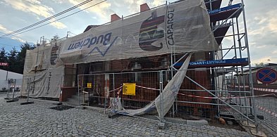 Ten widok może zaskoczyć! Zamiast bieli, ton różowy. A wszystko z chirurgiczną...-83541