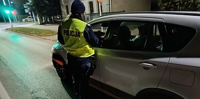 Policyjna akcja o świcie. Dla niektórych kierowców, nowy tydzień zaczął się...-83700